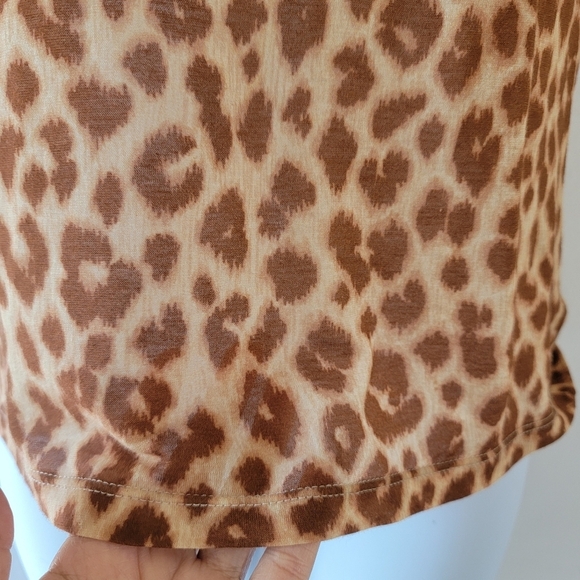 A.L.C. Womens Animal Print Top Sz S Short Sleeve Crewneck Lightweight Minimalist - Picture 6 of 12